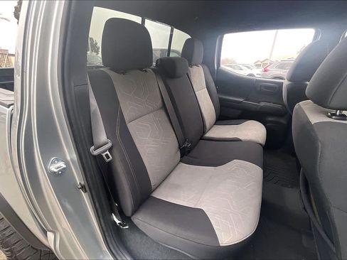 Used 2023 Toyota Tacoma TRD Off-Road image 28