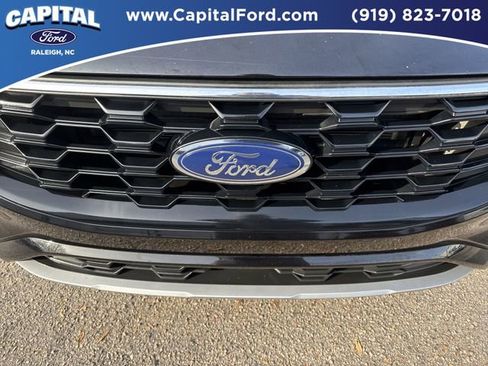 Certified 2023 Ford Escape ST-Line w/ Tech Pack #1 image 10