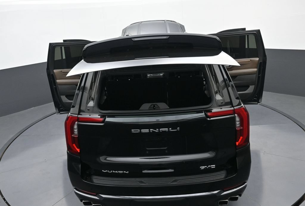 Used 2025 GMC Yukon XL Denali Ultimate w/ LPO, Floor Liner Package AWD/4WD image 44