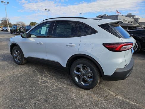 New 2026 Ford Escape ST-Line w/ Tech Pack #1 image 8
