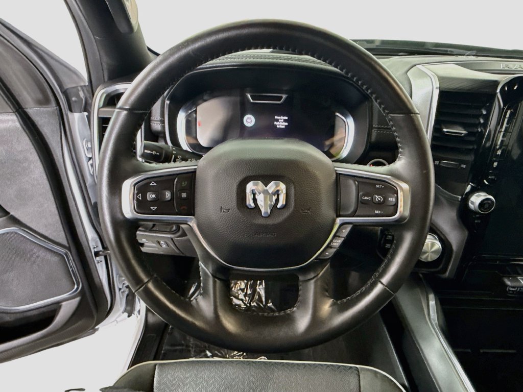 Used 2024 RAM 1500 Laramie AWD/4WD image 22
