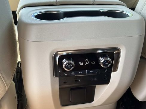 New 2026 GMC Yukon Denali w/ Advanced Technology Package AWD/4WD image 15