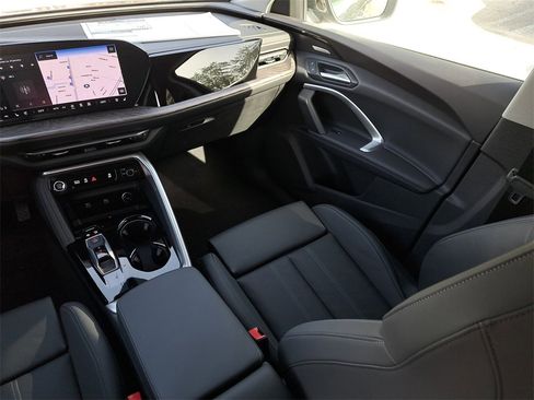 New 2025 Audi Q5 Premium Plus image 24