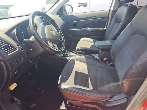 Used 2022 Mitsubishi Outlander Sport SE FWD image 14