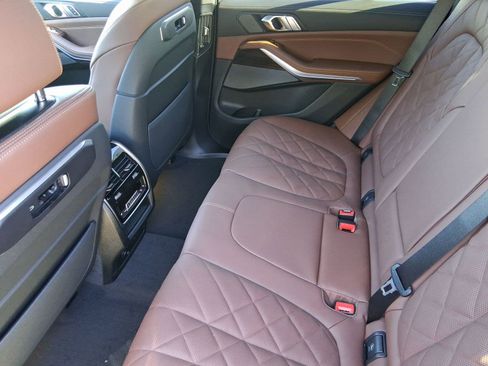 Used 2026 BMW X5 xDrive50e w/ Climate Comfort Package AWD/4WD image 27