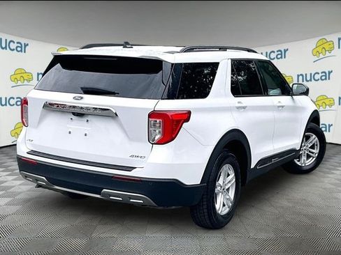 Used 2021 Ford Explorer XLT w/ Equipment Group 202A AWD/4WD image 13