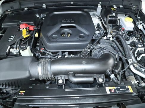 Used 2024 Jeep Wrangler Sport S image 31