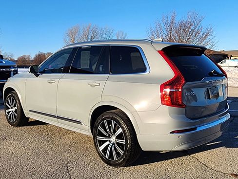 Used 2025 Volvo XC90 B5 Core image 12