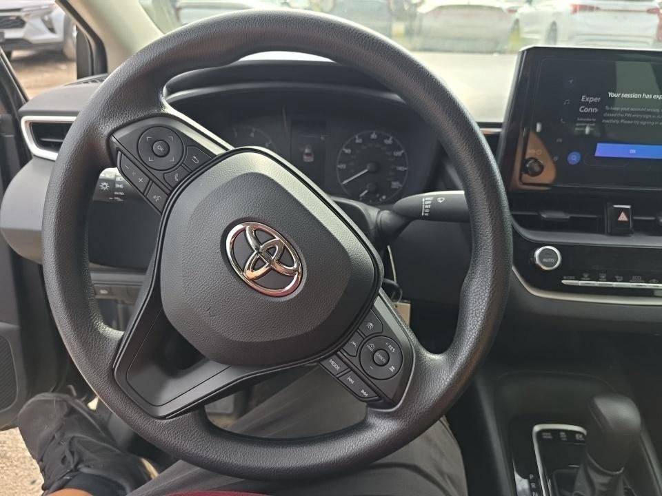 Used 2025 Toyota Corolla LE FWD image 11
