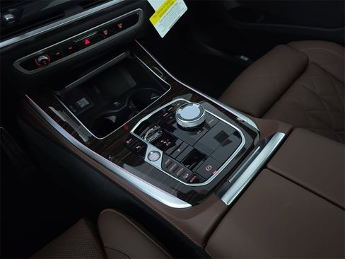 New 2026 BMW X5 xDrive40i w/ Executive Package image 25