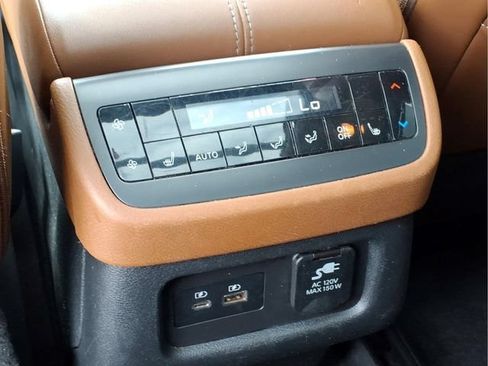 Used 2023 Nissan Pathfinder Platinum w/ Cargo Package AWD/4WD image 21