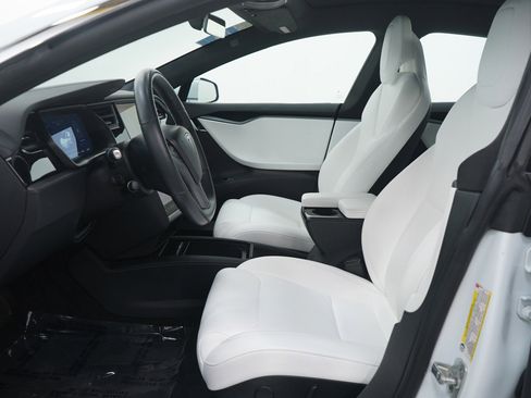 Used 2018 Tesla Model S AWD image 15