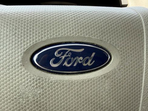 Used 2009 Ford Escape XLT FWD image 24