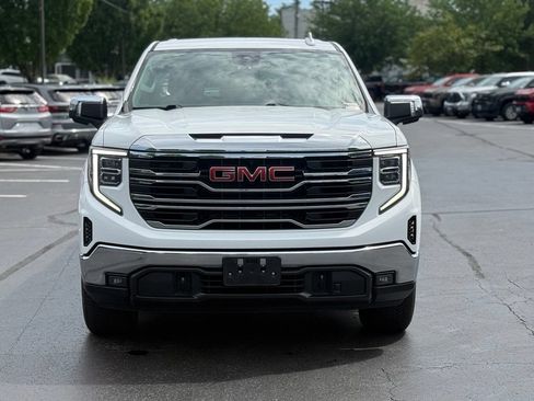 Used 2023 GMC Sierra 1500 SLT w/ SLT Premium Package AWD/4WD image 12