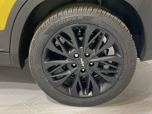 Used 2022 Kia Seltos Nightfall Edition image 30