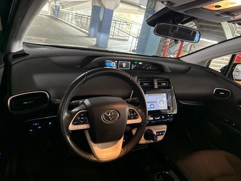 Used 2018 Toyota Prius Prime Plus FWD image 6