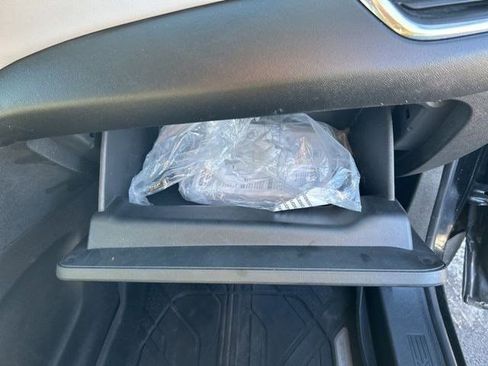 Used 2022 Chevrolet Equinox LS w/ LS Convenience Package image 44