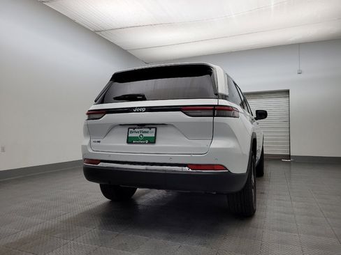 Used 2022 Jeep Grand Cherokee Limited 4xe image 7