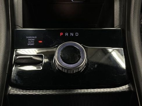 Used 2024 Jeep Grand Cherokee Limited image 22