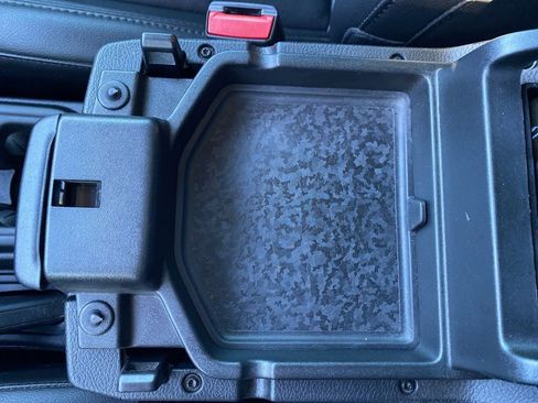 Used 2023 Jeep Gladiator Sport image 31