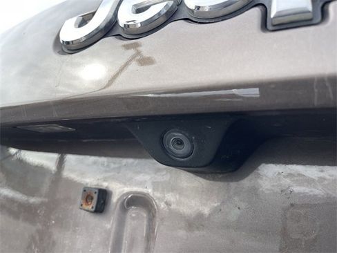 Used 2019 Jeep Grand Cherokee Limited w/ Luxury Group II image 7