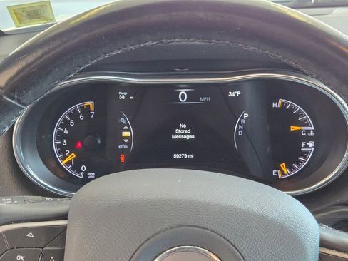 Used 2020 Jeep Grand Cherokee Altitude image 18