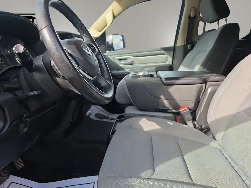Used 2020 RAM 1500 Big Horn AWD/4WD image 9