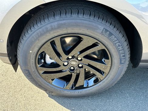 New 2026 Land Rover Range Rover Evoque S image 8