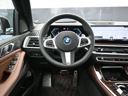 New 2026 BMW X5 xDrive50e w/ M Sport Package AWD/4WD image 29