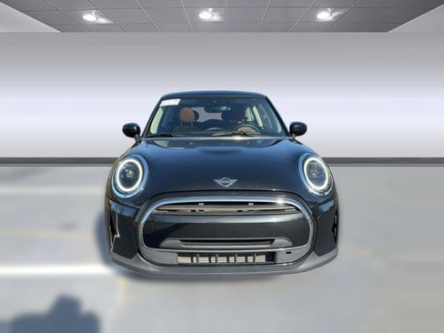 Certified 2023 MINI Cooper 2-Door Hardtop w/ Signature Upholstery Package image 6