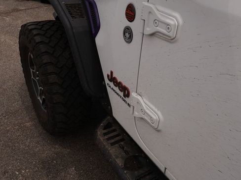 Used 2023 Jeep Gladiator Mojave w/ LED Lighting Group AWD/4WD image 14