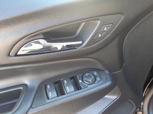 Certified 2023 Chevrolet Equinox LT image 10