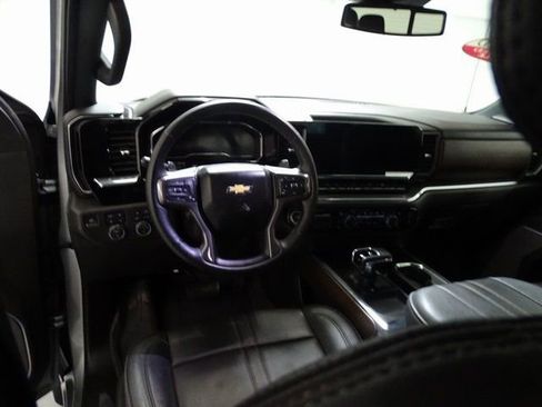 Certified 2024 Chevrolet Silverado 1500 High Country w/ High Country Premium Package AWD/4WD image 5