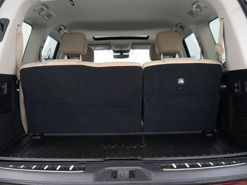 Used 2024 Nissan Armada Platinum w/ Captain's Chairs Package image 10