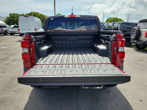 New 2026 Ford Maverick Lariat w/ Black Appearance Package AWD/4WD image 8