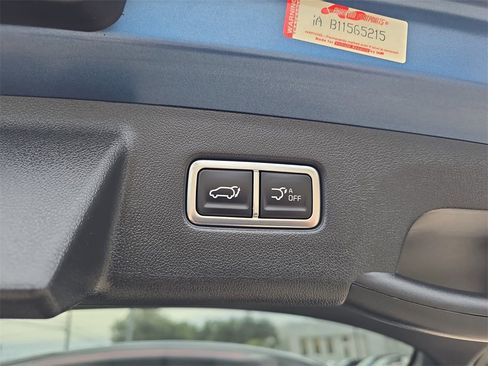 Used 2025 Kia Sorento EX image 14