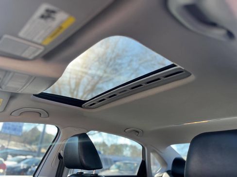 Used 2012 Volkswagen Passat TDI SEL Premium image 19