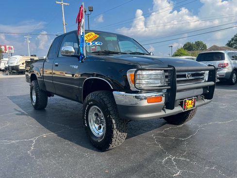 Used 1998 Toyota T100 SR5 image 8