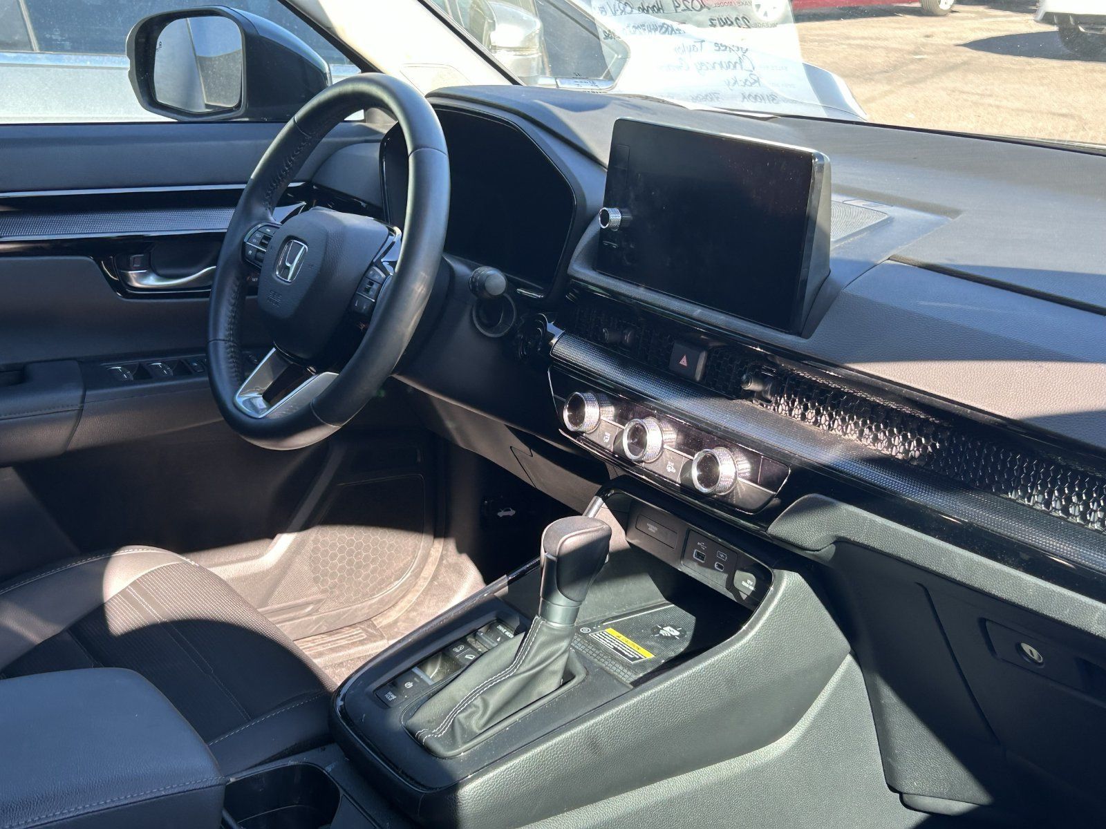 Used 2024 Honda CR-V EX-L image 9