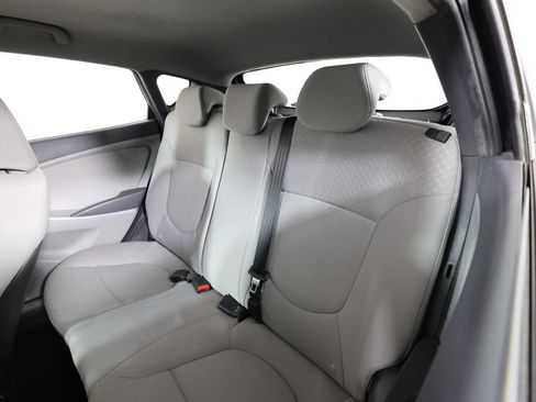 Used 2012 Hyundai Accent SE FWD image 15