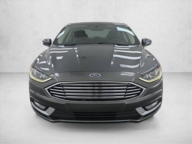 Used 2017 Ford Fusion SE w/ Equipment Group 201A FWD image 2