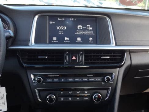 Used 2020 Kia Optima LX image 27