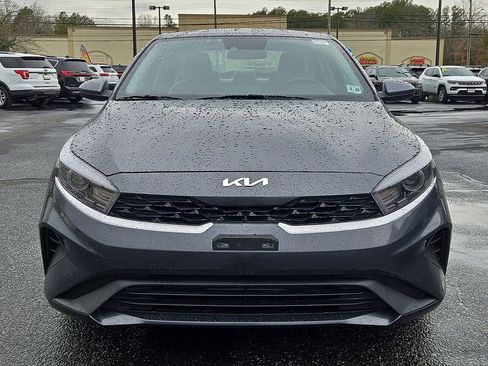 Used 2023 Kia Forte LXS image 2