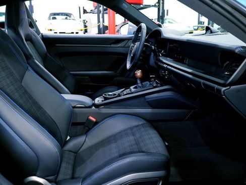Used 2026 Porsche 911 Carrera T RWD image 30