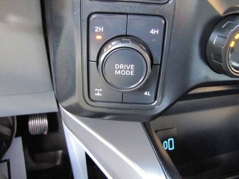 Used 2024 Ford F250 XLT w/ FX4 Off-Road Package AWD/4WD image 44