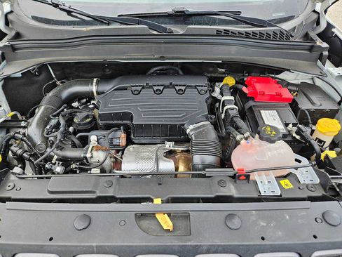 Used 2023 Jeep Renegade Trailhawk AWD/4WD image 15