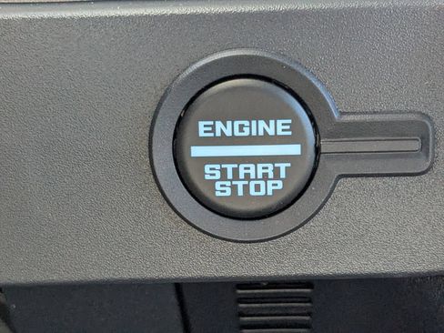 New 2025 Ford Bronco Outer Banks w/ Sasquatch Package AWD/4WD image 32