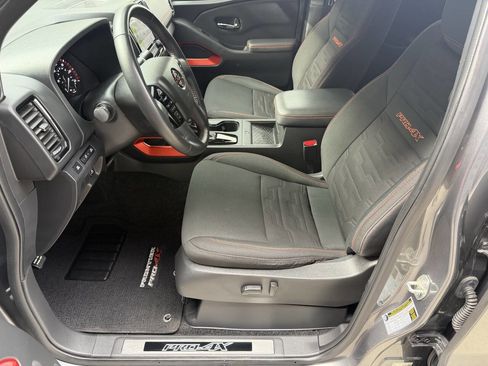 Used 2023 Nissan Frontier PRO-4X w/ Pro Convenience Package image 17