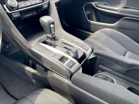 Used 2018 Honda Civic EX-T image 19