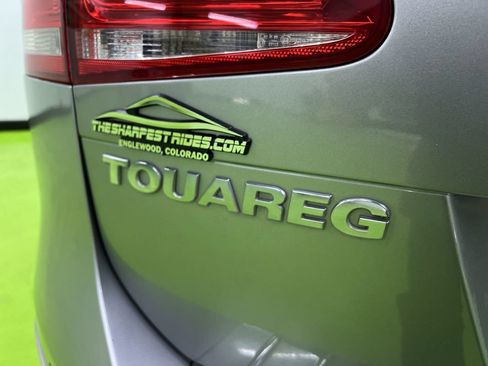 Used 2012 Volkswagen Touareg Hybrid AWD/4WD image 11